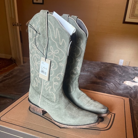 Ariat Shoes - Ariat Soft Olive Suede Western Boots